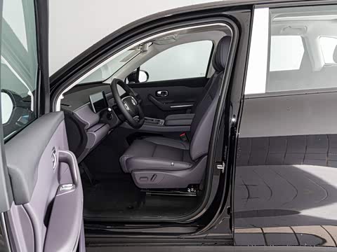 2025 Leapmotor C10 Image 16